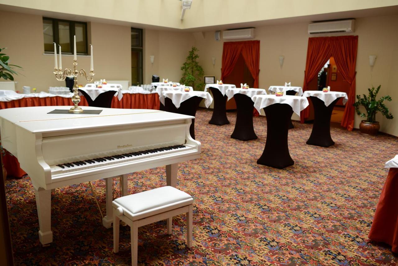 Monika Centrum Hotels Riga Luaran gambar